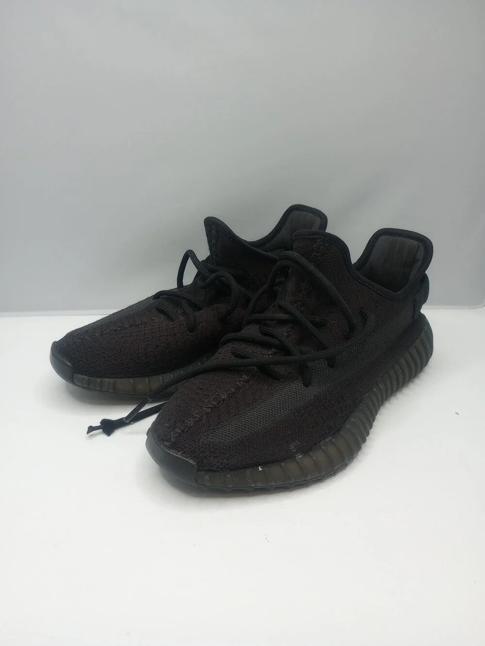 Adidas Men's 7.5M Black Ape 779001 02/22 Yeezy Boost 350 V2 Low Onyx Sneakers